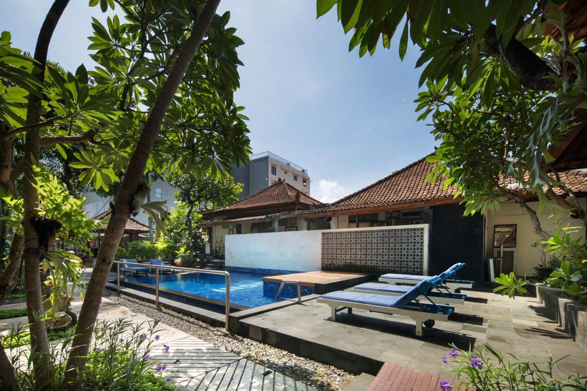 Legian Village Beach Resort - Chse Certified Kültér fotó