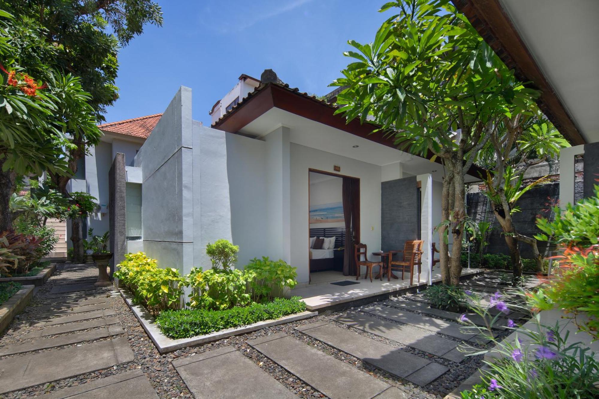 Legian Village Beach Resort - Chse Certified Kültér fotó