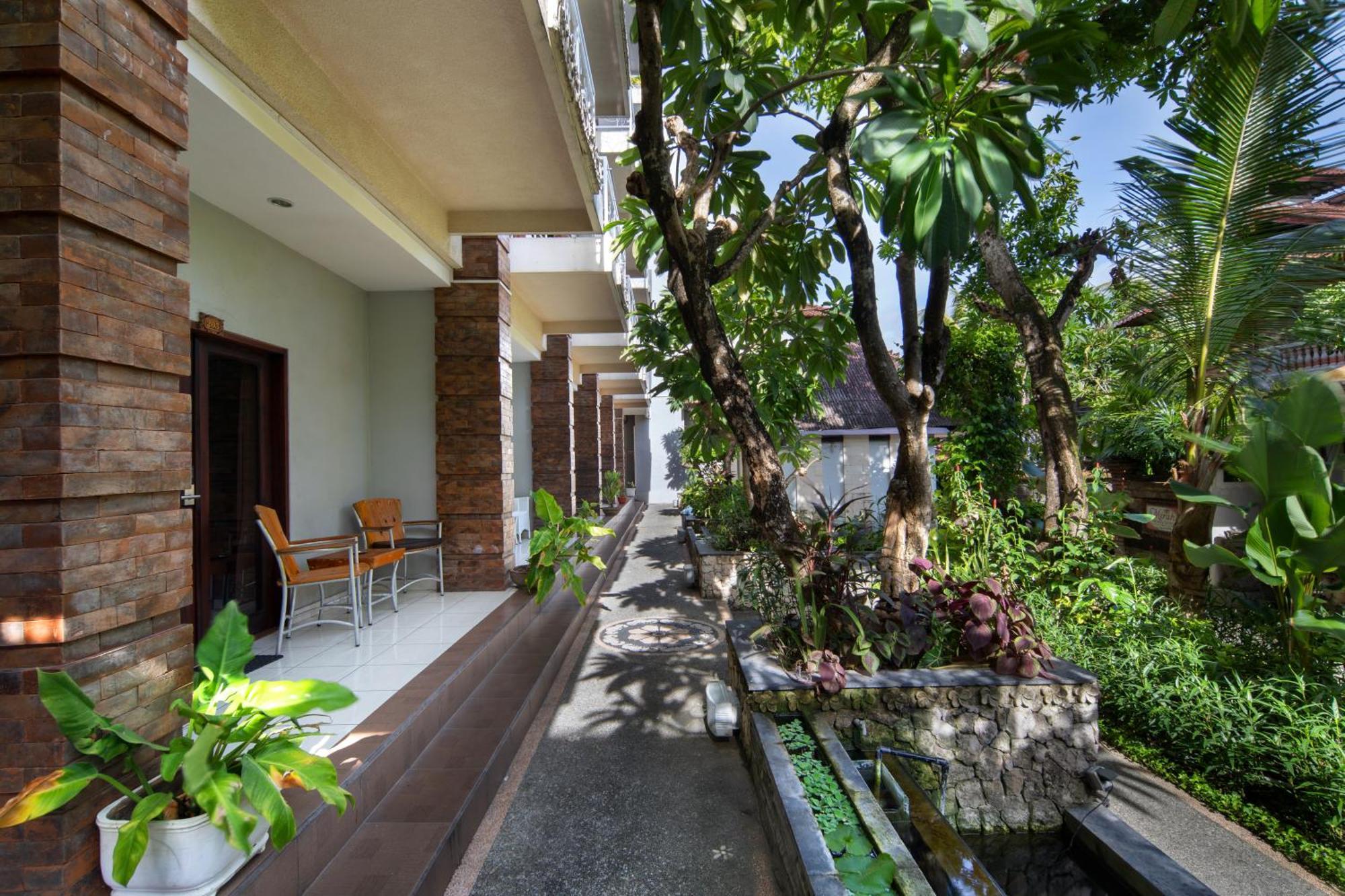 Legian Village Beach Resort - Chse Certified Kültér fotó