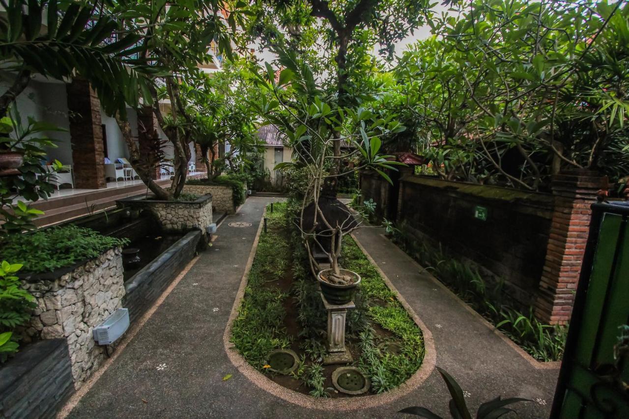 Legian Village Beach Resort - Chse Certified Kültér fotó